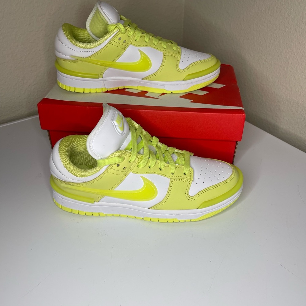 Nike White and Lime Green Sneakers